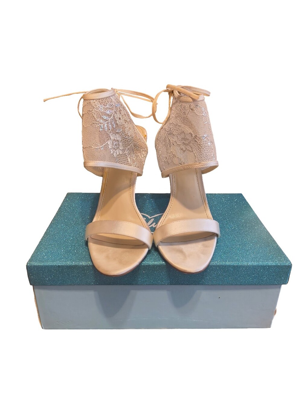 Elegant Ivory Lace Ankle-Tie Heels - Picture 3 of 7